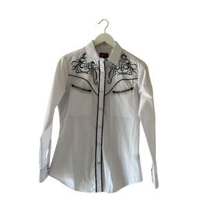 Rodeo Clothing Women's Southwestern Embroidered Long Sleeve Snap Western Shirt S